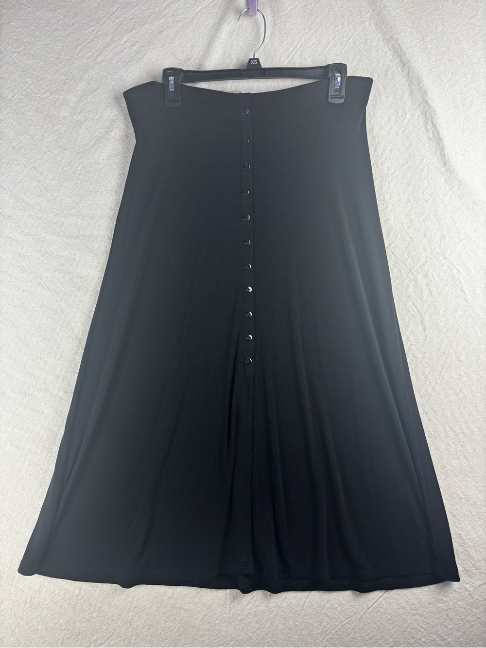 Diamond USA women’s large black skirt